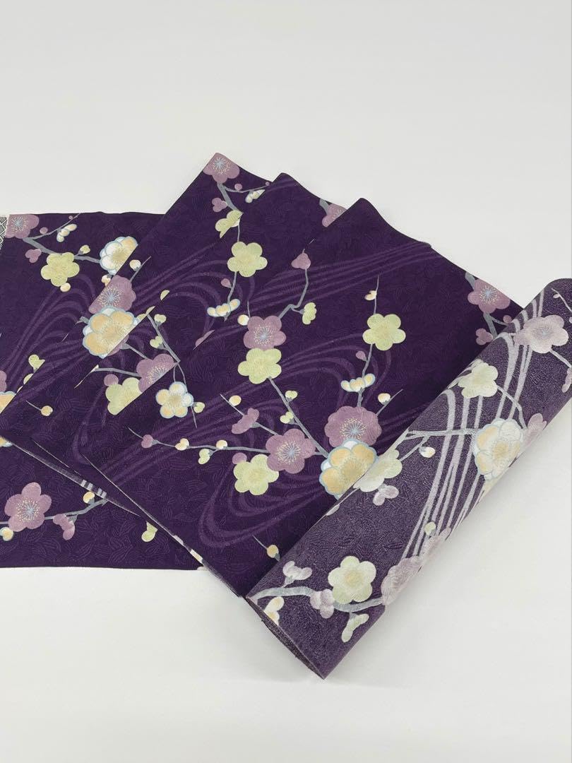 小紋 紋意匠 梅 葡萄色 正絹 反物 小紋 京刺繍 紋意匠 猫と鞠 灰 小紋 紋意匠 梅 葡萄色 正絹 反物 小紋 京刺繍 紋意匠 猫と鞠 灰